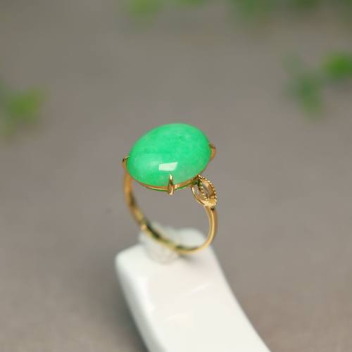 天然A货翡翠椭圆形蛋面戒指