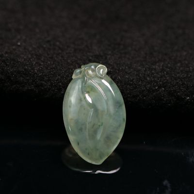 冰种天然A货翡翠福瓜锁骨小吊坠