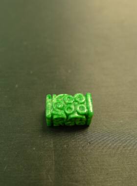 翡翠路路通方形转运珠雕花桶珠