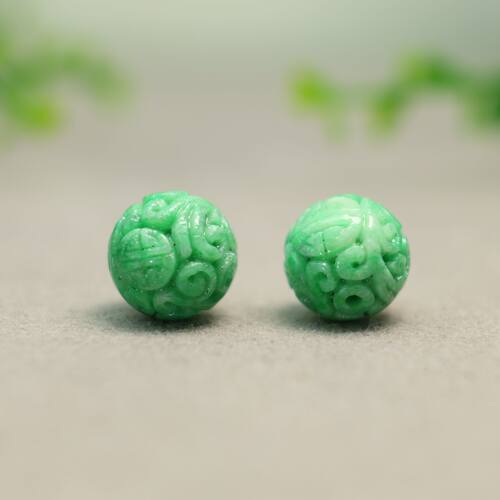 天然A货翡翠镂空团寿雕花珠子