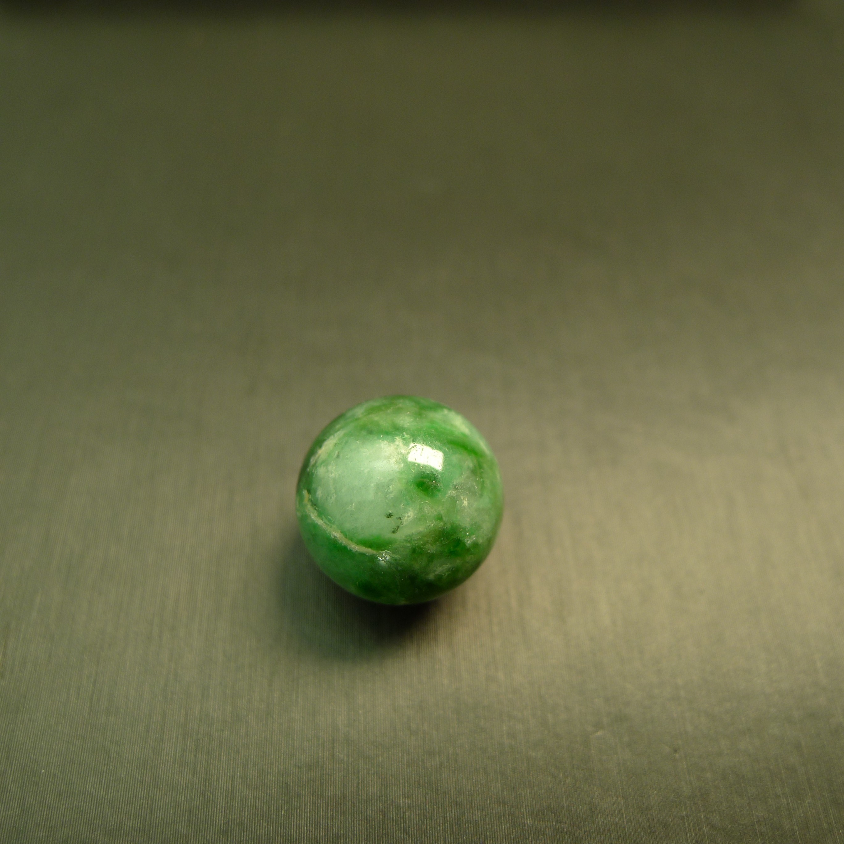 #K756辣绿缅甸天然A货老翡翠珠子 15MM素面圆珠佛珠顶珠,珠宝/钻石/翡翠,翡翠裸石/蛋面,淘宝优惠券,粉丝福利购,淘宝优惠卷