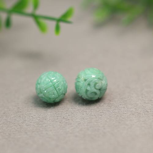 一对满绿天然A货翡翠雕花珠子