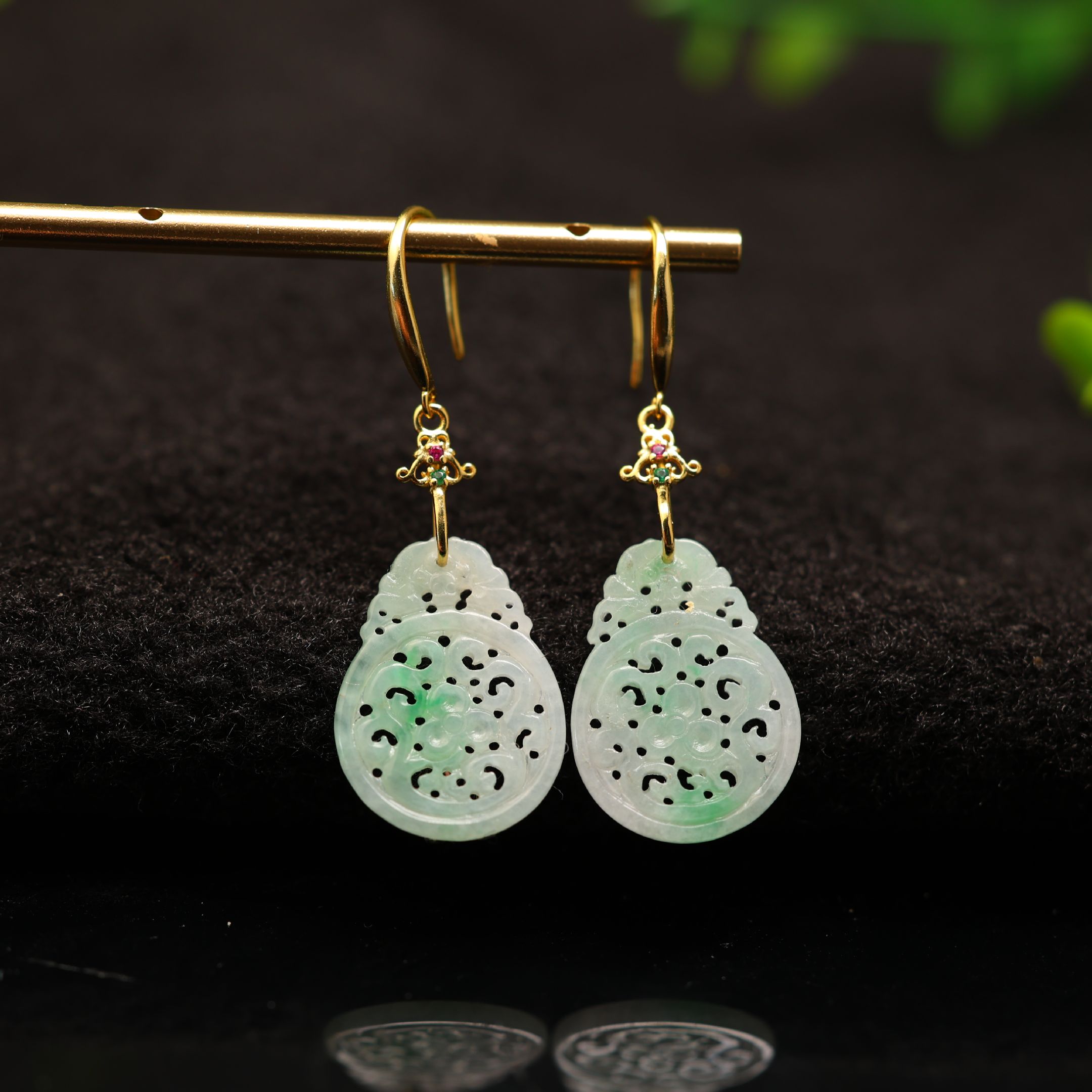 天然A货翡翠镂空福在眼前耳坠