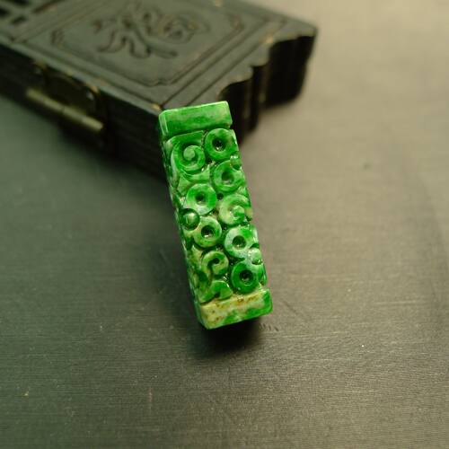 翡翠龙纹长方柱条形雕花管珠桶珠