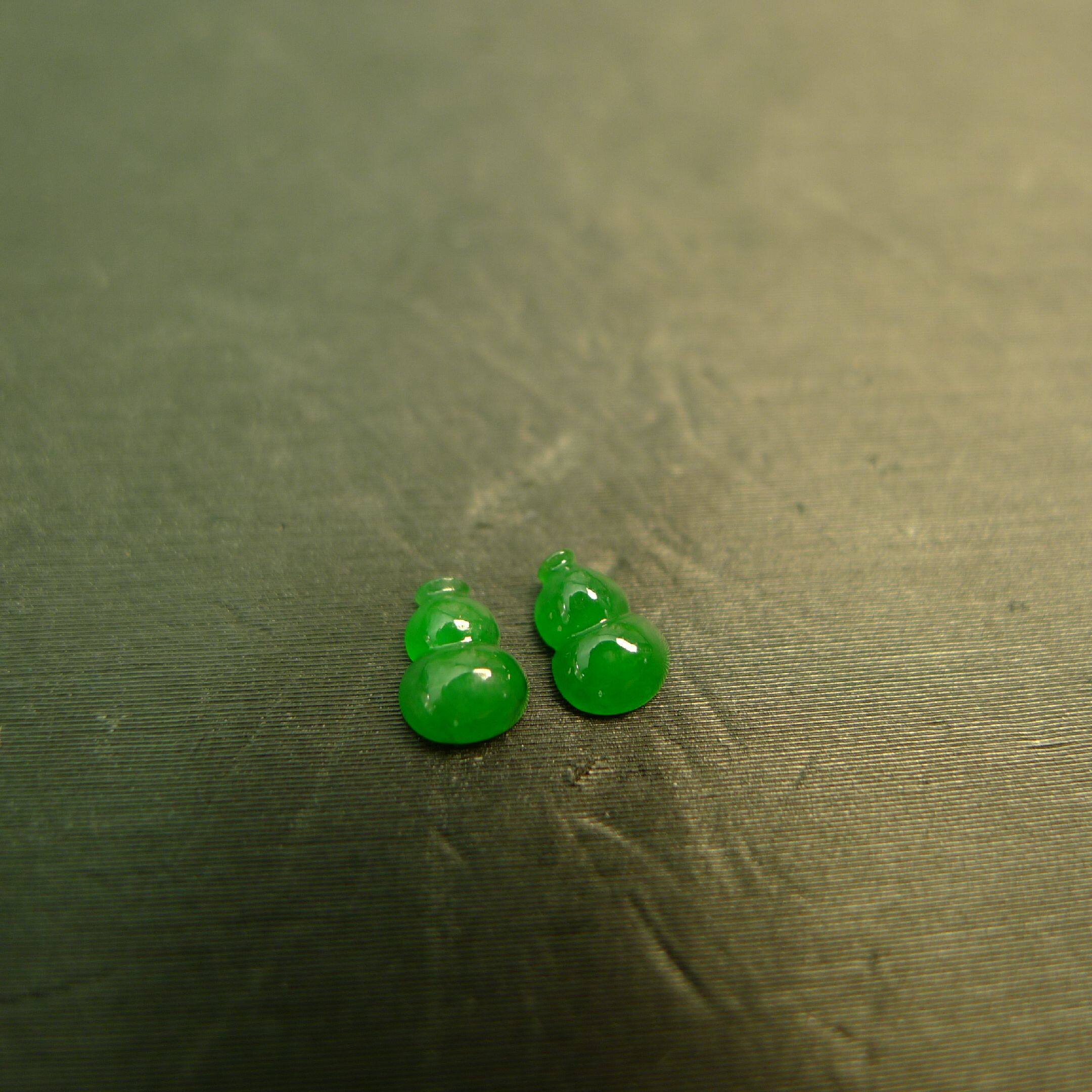 #I755一对老坑冰种满绿缅甸天然A货翡翠葫芦戒面 镶嵌戒指裸石