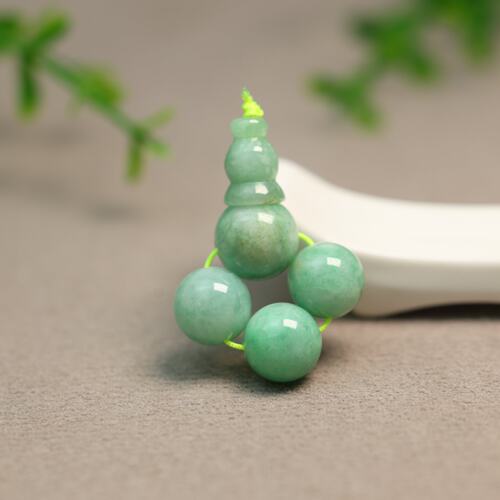 天然A货翡翠素面圆珠三通佛头