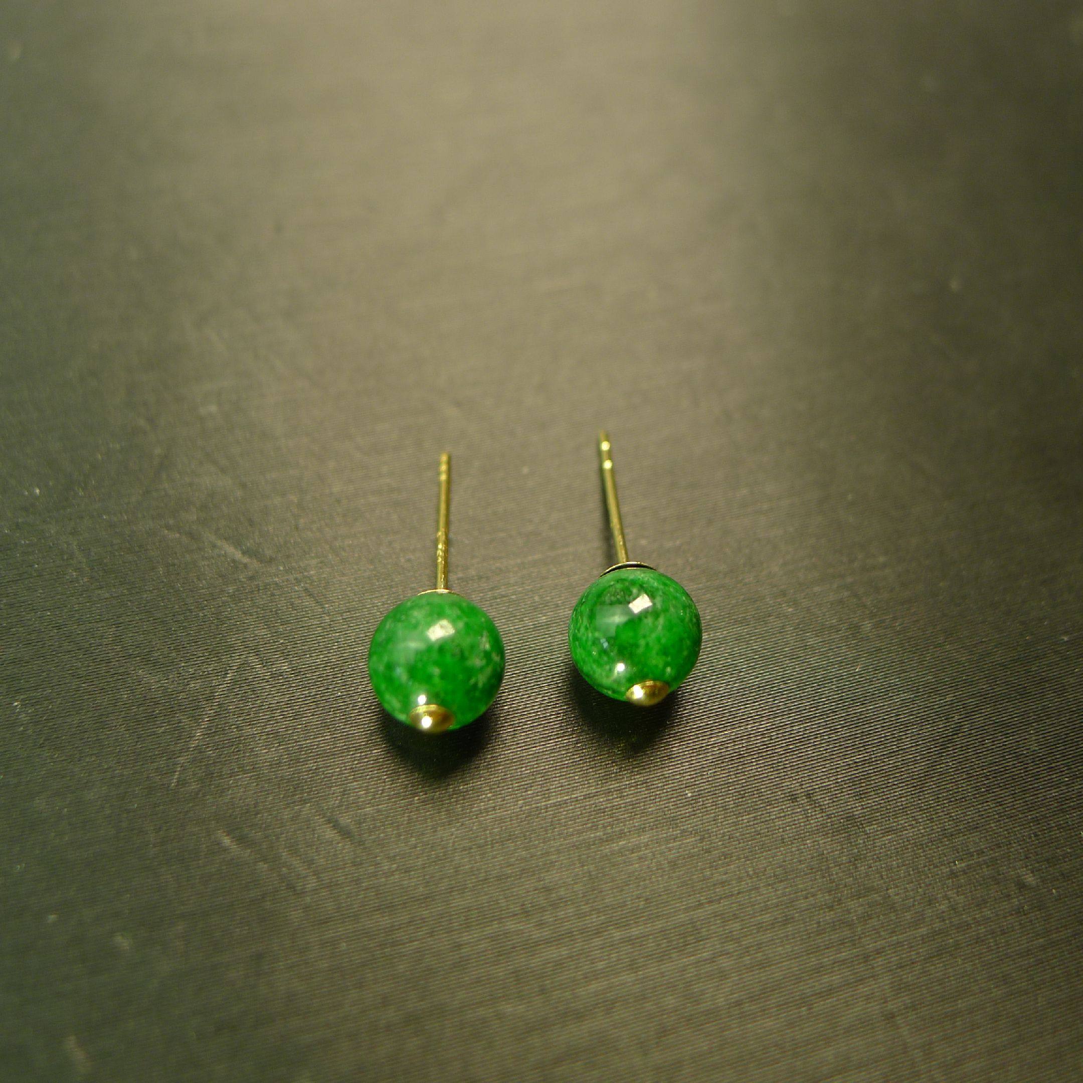 #E455一对18K金镶嵌满色辣绿天然A货翡翠素面圆形珠子耳钉,珠宝/钻石/翡翠,耳饰,淘宝优惠券,粉丝福利购,淘宝优惠卷