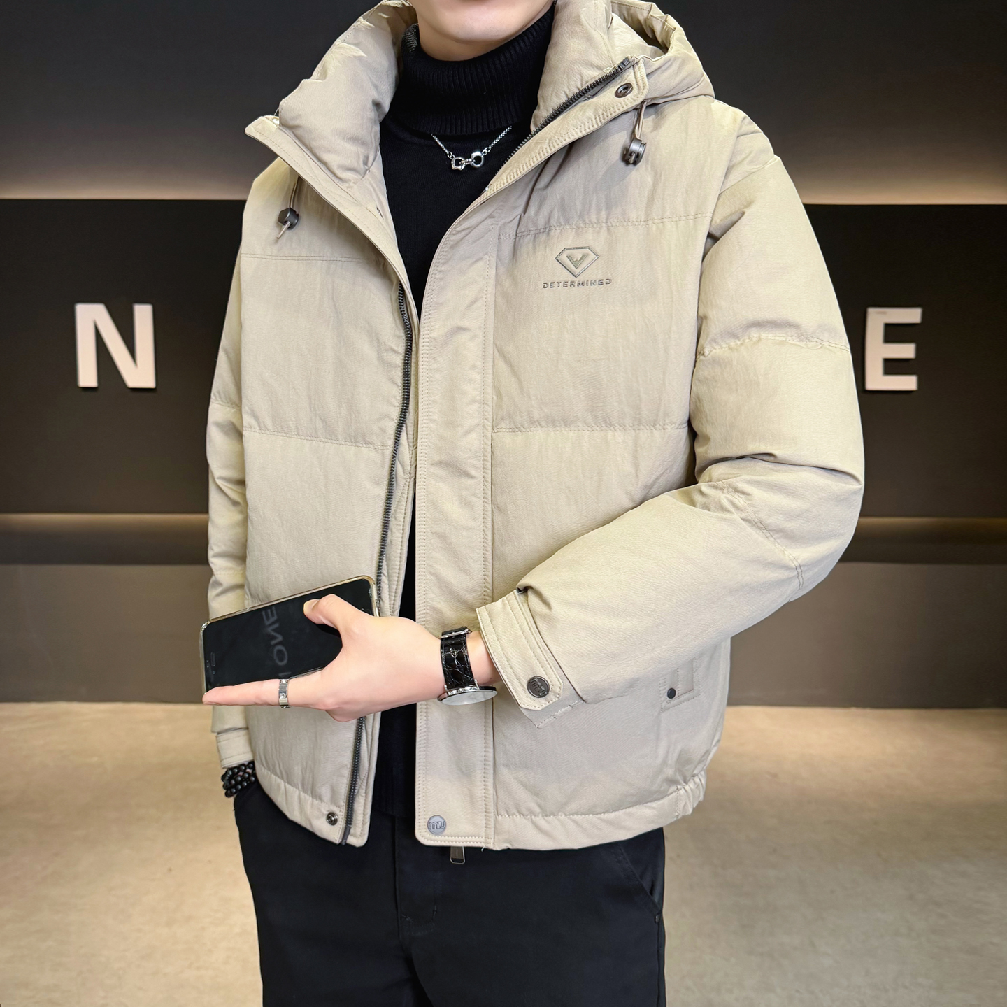 雷迪波尔官方冬季新款高级感连帽羽绒服外套男款潮流短款加厚痞帅