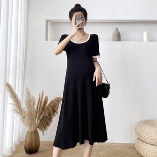 孕妇连衣裙长款夏装2023新款时尚洋气质夏季薄款针织高弹紧身方领