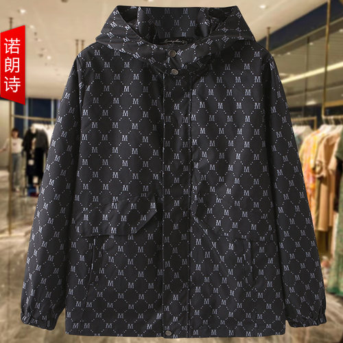 大码女装连帽字母外套夹克秋冬