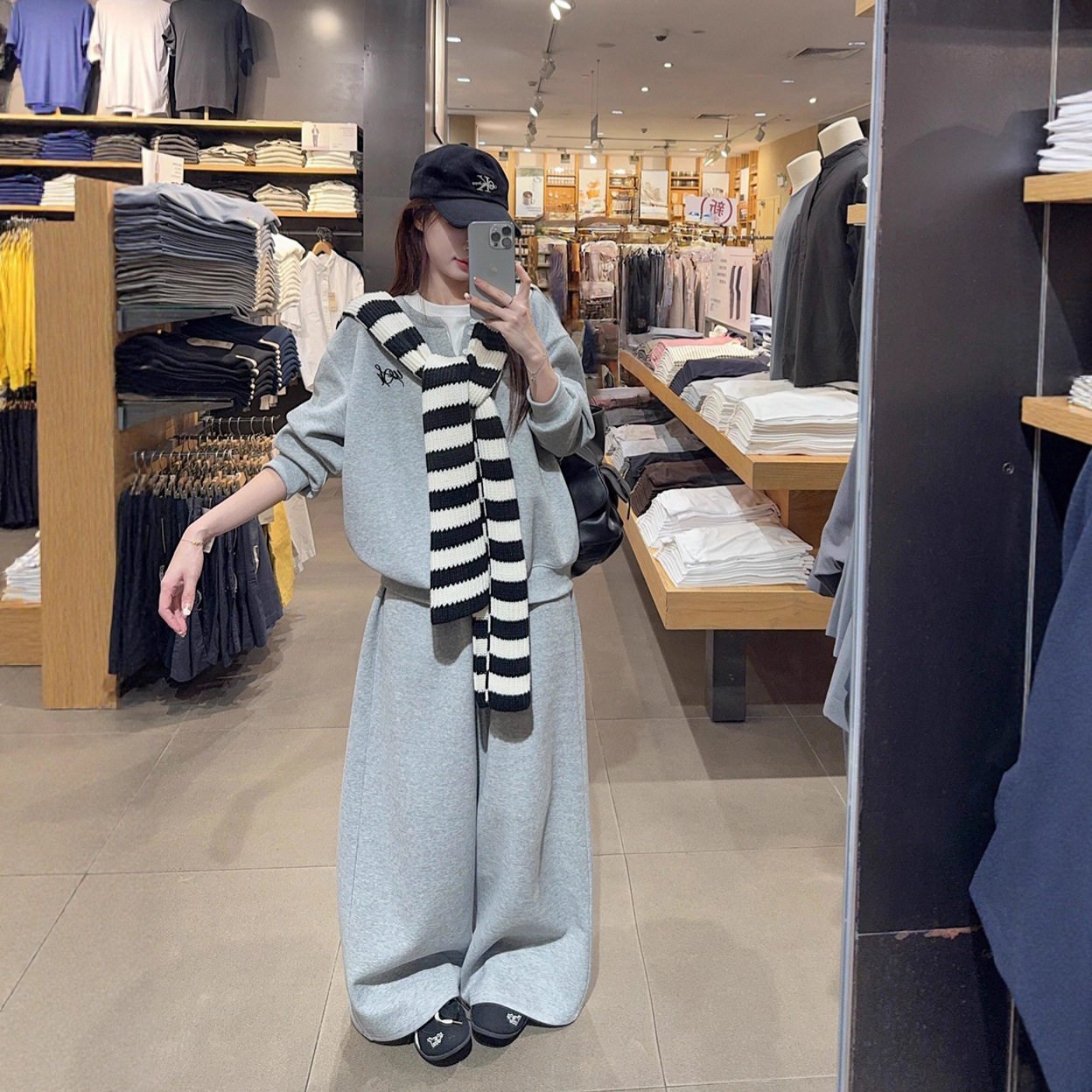 LOLA STYLE-慵懒风韩系运动服套装早秋学生宽松显瘦时尚卫衣休闲
