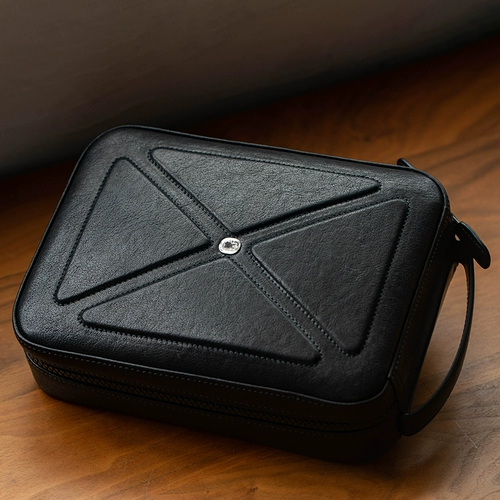 Одна кожа одна кожаная четырьмя поддерживаемыми кожаными сигаретами Сумка Сумка