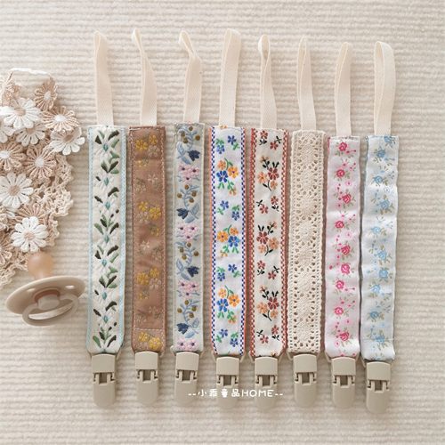 INS北欧榉木清新奶嘴链牙胶防掉