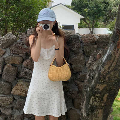 夏季度假单肩斜跨包小巧m风