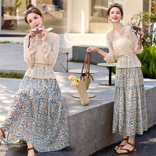 波西米亚风镂空针织衫 碎花半身裙三件套女夏减龄度假风套装