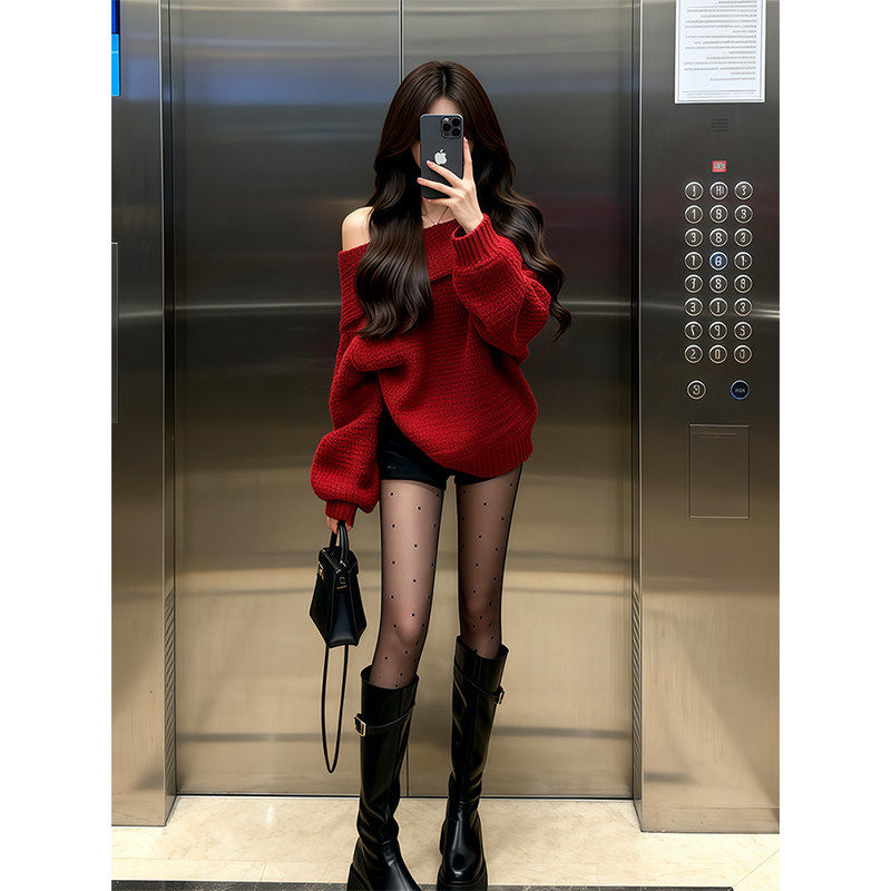 慵懒风红色一字肩毛衣女秋冬宽松高级感露肩氛围感穿搭针织衫上衣