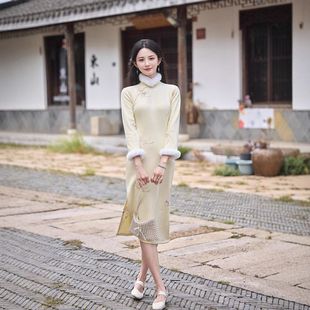 麂皮绒绝美冬装旗袍2026秋冬新款绣花加绒年轻款修身温婉小香风裙