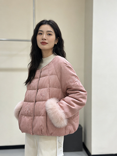 2026冬季新款新中式国风盘扣复古羽绒服女短款高端保暖白鸭绒外套