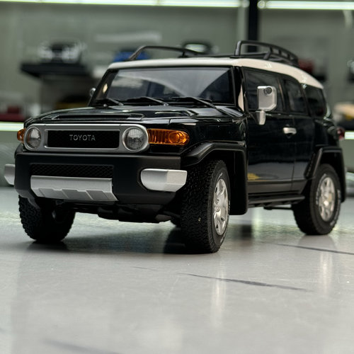 1:18 绝版 Autoart奥拓 丰田 FJ酷路泽 车模合金仿真汽车模型收藏