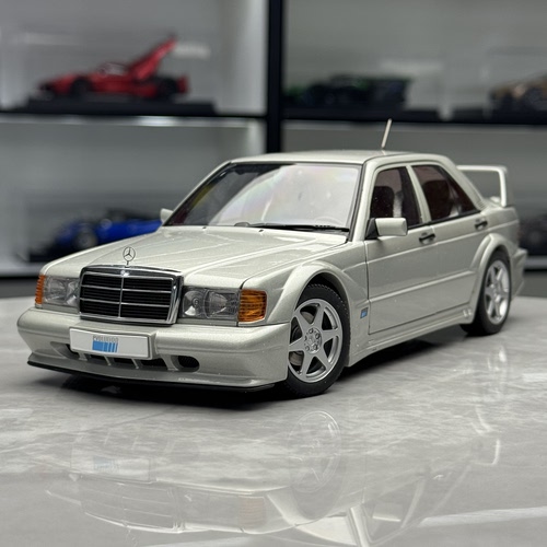 AUTOART/奥图亚1:18奥拓奔驰190E 2.5-16V EVO2银色 仿真汽车模型