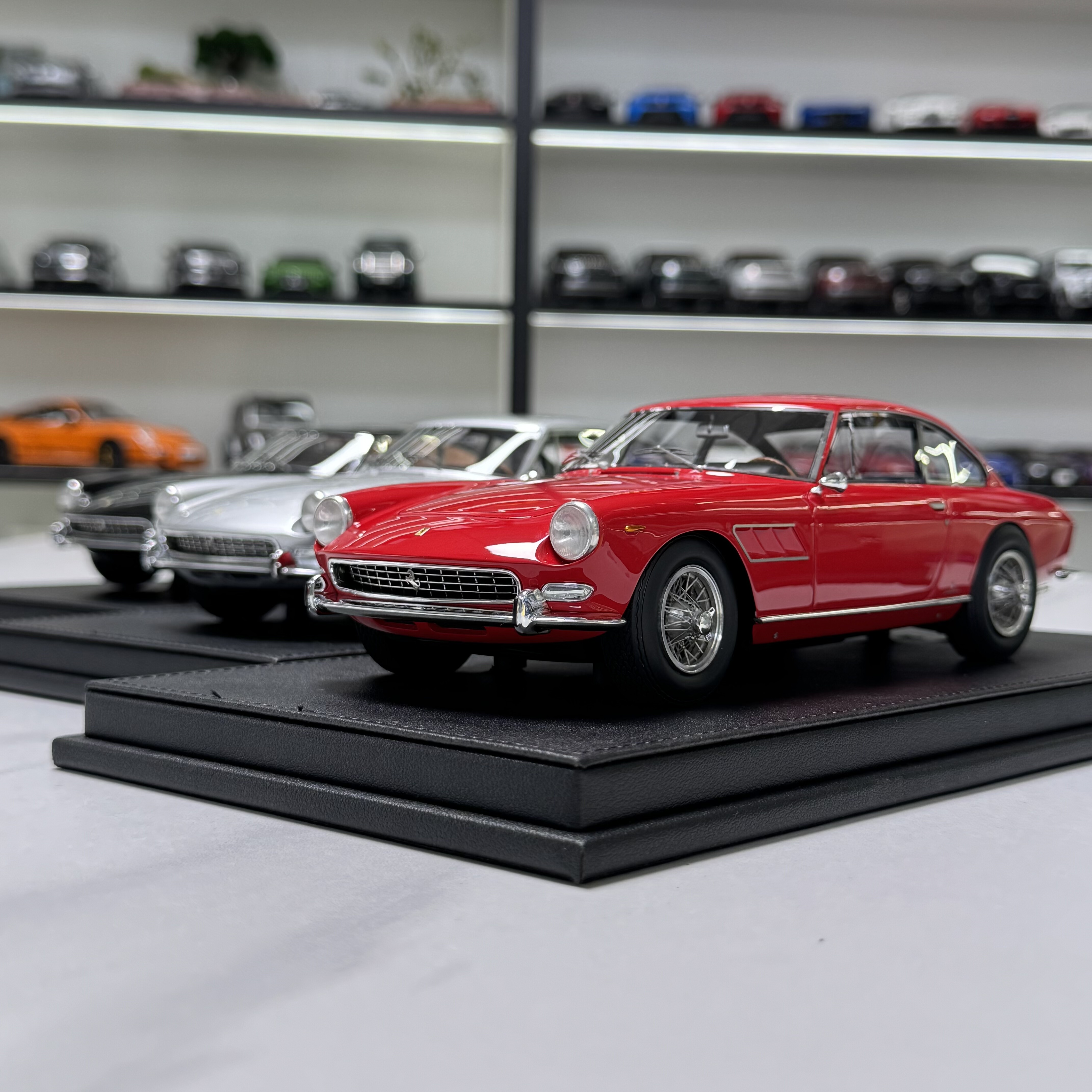 1/18 法拉利 250 GT 宾尼法尼亚 版本 汽车模型 限量版 树脂收藏