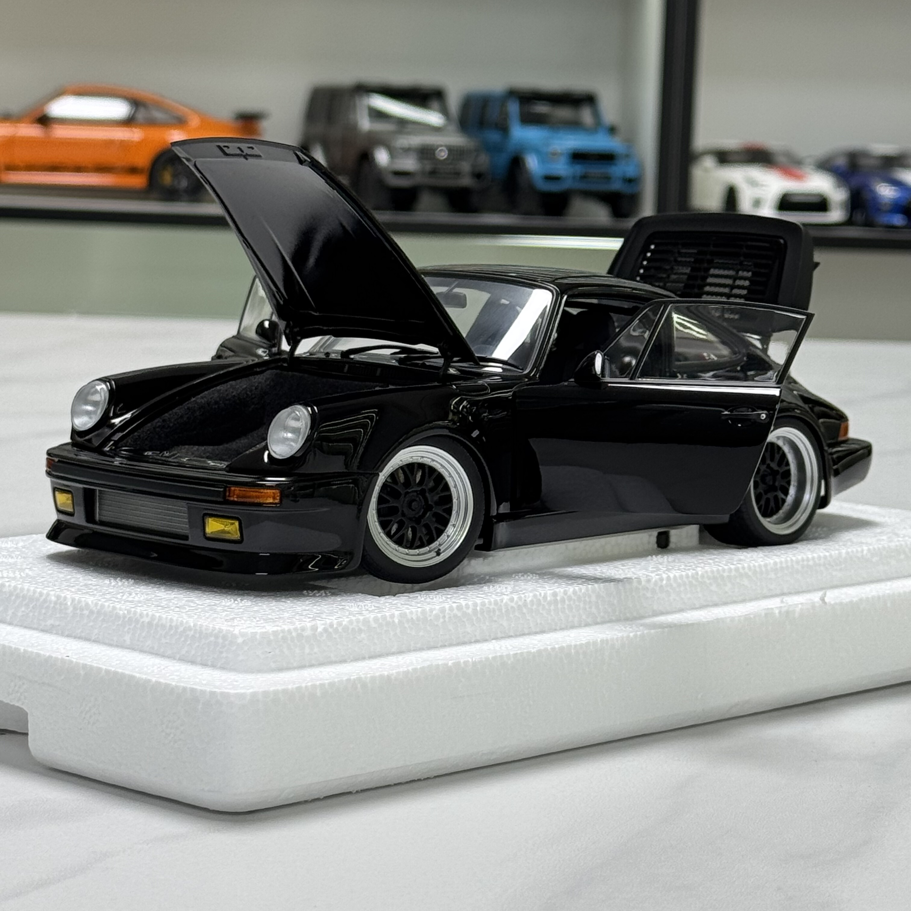 AA AUTOart 1:18 保时捷911 930 Turbo 987 黑鸟 湾岸ABS全开车模