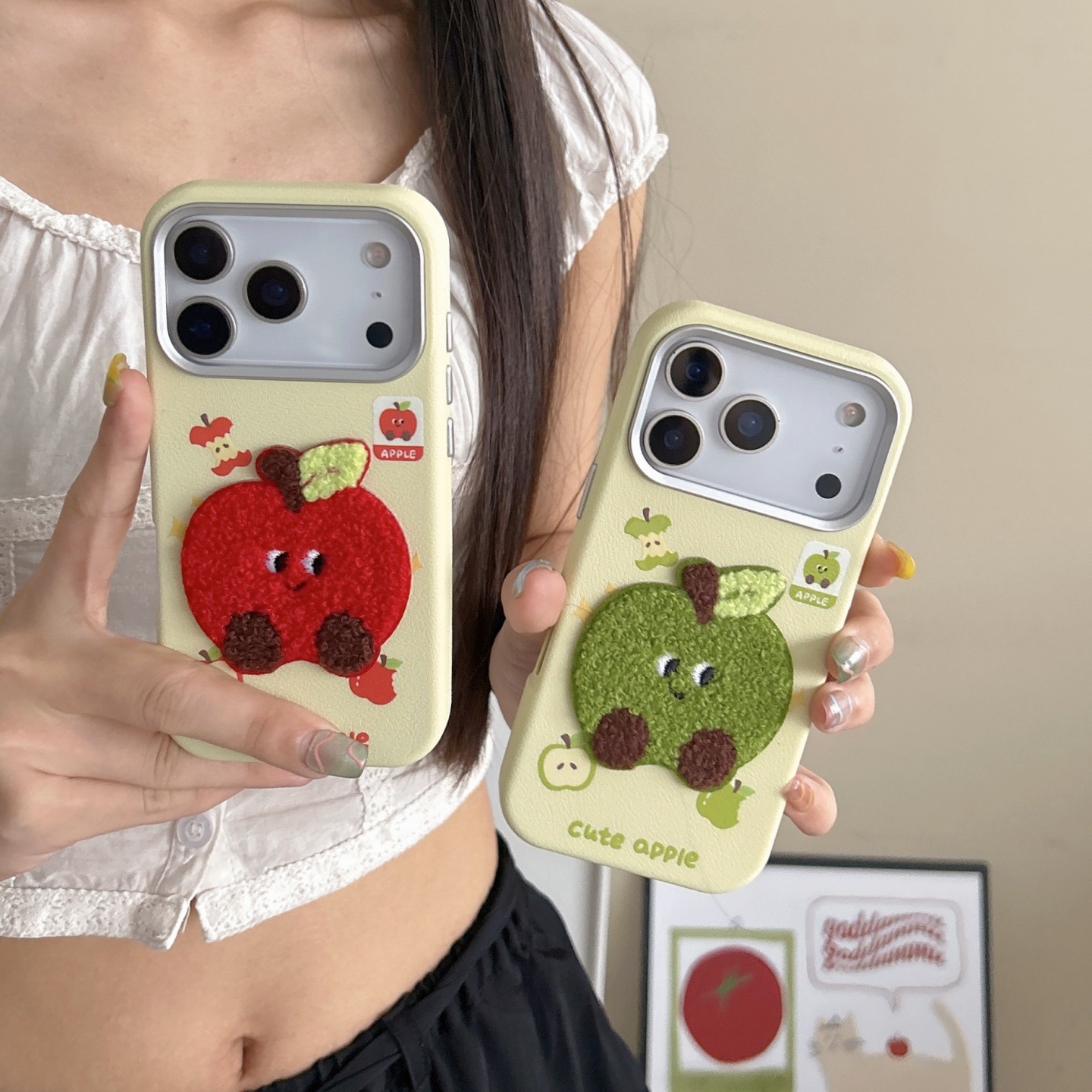 iPhone17创意可爱刺绣手机壳皮纹