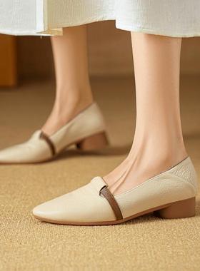 Women pointed low heel soft leather shoes女尖头低跟软面皮鞋