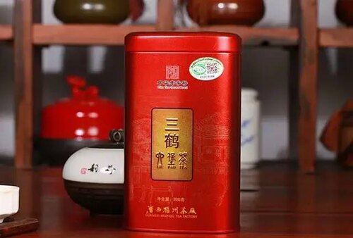 第一版红罐槟榔香三鹤六堡茶