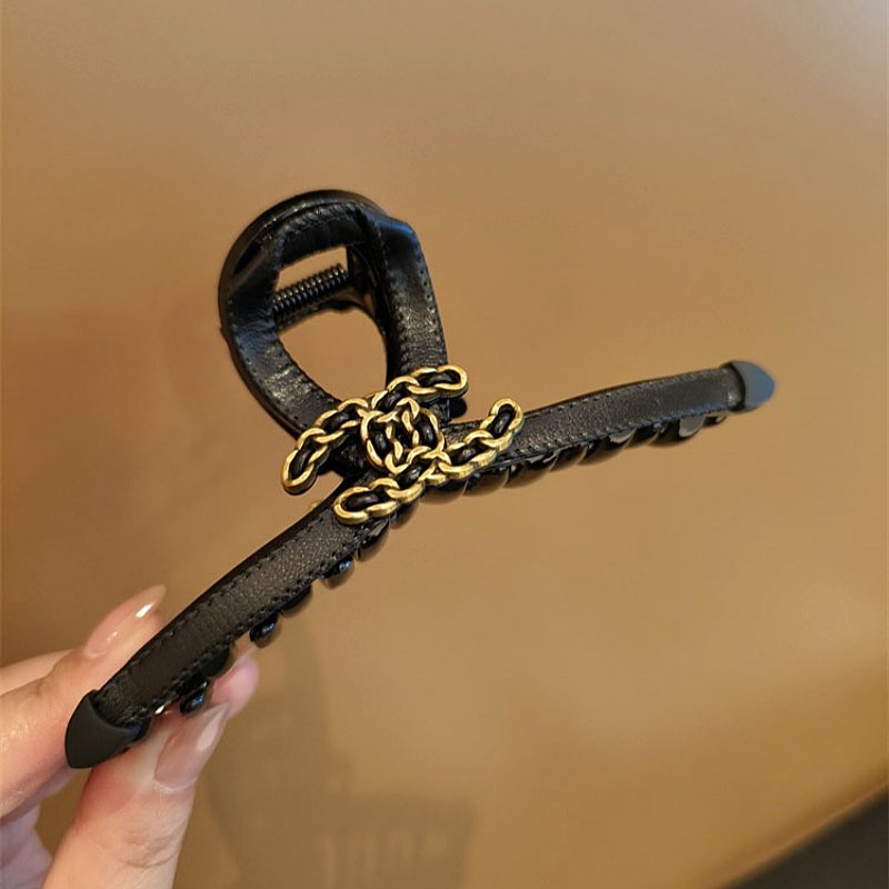 小香风金属链条字母发夹大号抓夹鲨鱼夹盘发发卡气质顶夹新款发抓