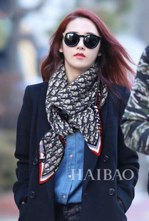 时尚复古 字母边框老花围巾真丝羊绒披肩秋冬季百搭大方巾