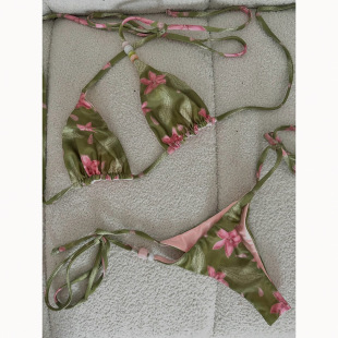 欧美性感比基尼小胸聚拢花朵印花分体泳衣沙滩显瘦纯欲辣妹bikini