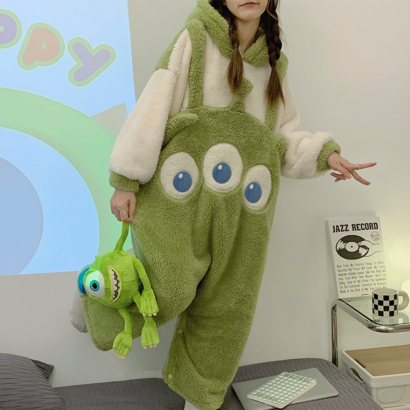 可爱卡通学生甜美法兰绒睡衣女