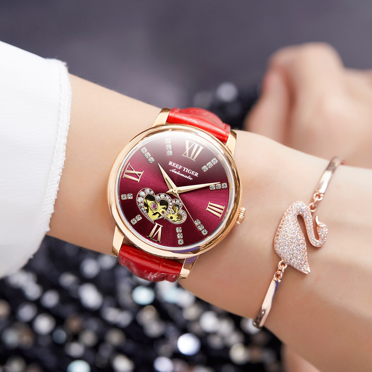 瑞夫泰格新款时尚手表十大品牌女表机械表镂空镶钻皮带女士手表