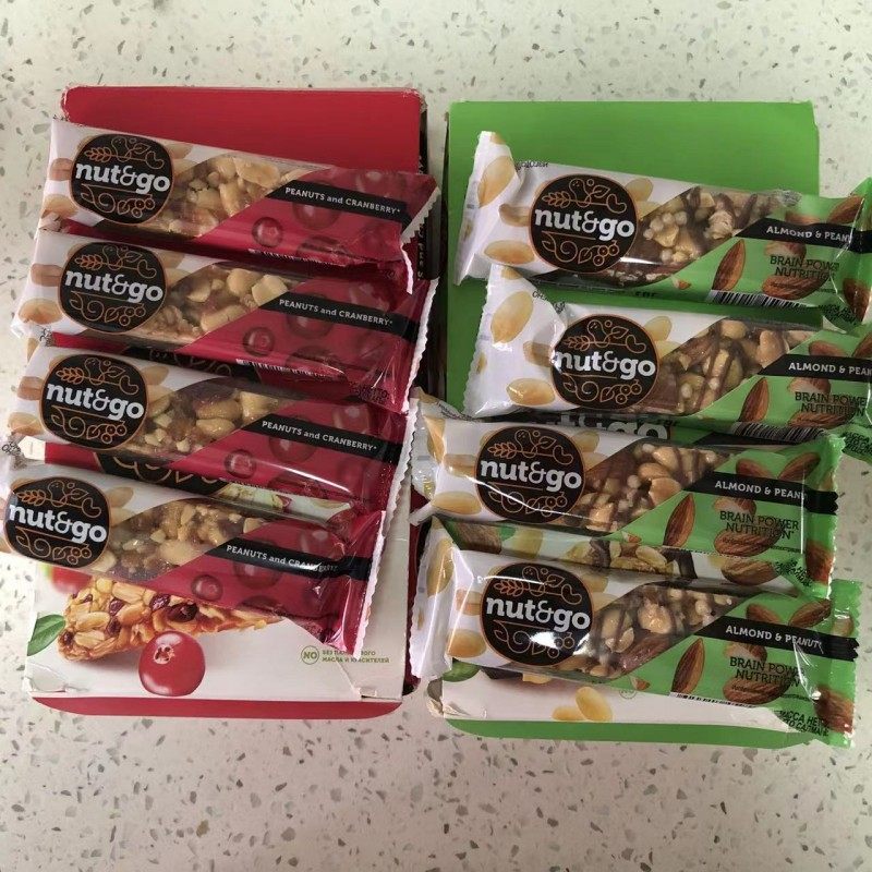 俄罗斯果脯夹心糖蔓越莓杏仁花生巧克力棒18条/盒