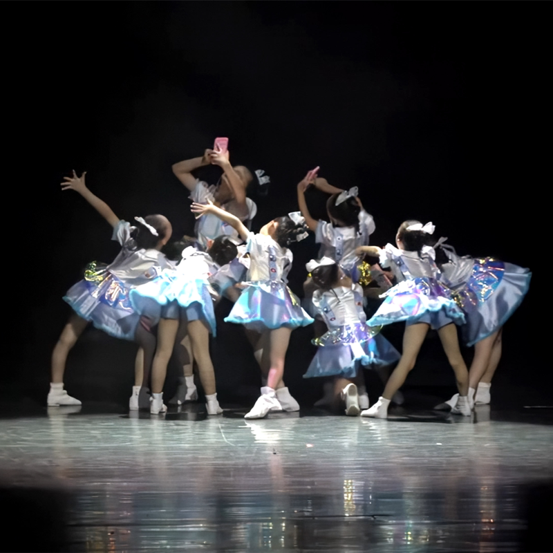 手机控别低头玩手机阳光教育题材舞蹈演出服装幼儿群舞表演服装