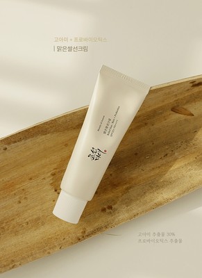 朝鲜美女大米防晒霜spf50+轻薄