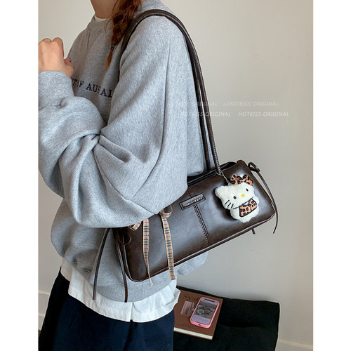 小众精致复古腋下包包女2025新款秋冬单肩包美拉德通勤棕色法棍包