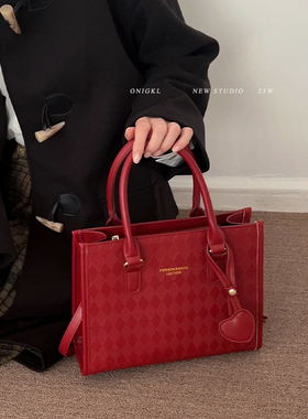 高级感红色包包女2025新款潮单肩斜挎包手提结婚包时尚新娘托特包