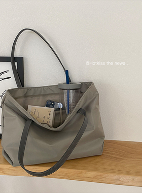 小众设计大容量包包女包2024新款潮秋季通勤单肩包百搭腋下托特包