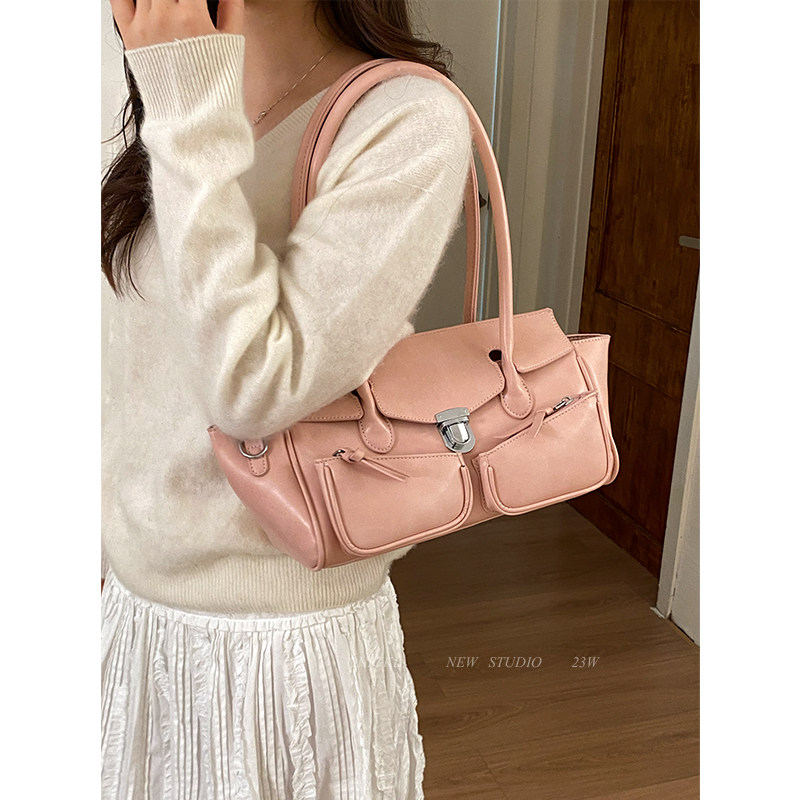 今年流行粉色腋下包包女2025新款秋冬单肩包大容量通勤手拎机车包,箱包皮具/热销女包/男包,通用款女包,淘宝优惠券,粉丝福利购,淘宝优惠卷