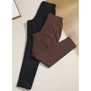 轻量化女士加绒软壳裤 立体剪裁 防风防水户外运动压胶休闲锥型裤