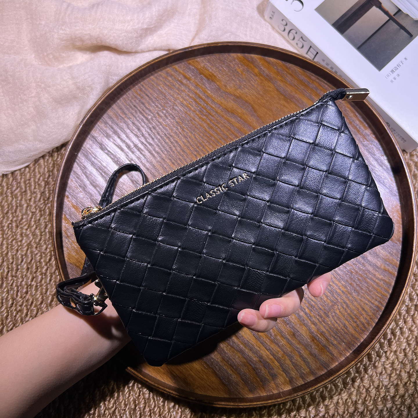 小众高颜值菱格纹长款钱包女编织纹手袋纯色手腕包简约手拿手机包,箱包皮具/热销女包/男包,钱包,淘宝优惠券,粉丝福利购,淘宝优惠卷