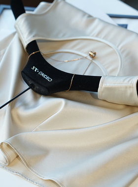 虫小小 重磅桑蚕丝吊带背心女宽松圆领无袖真丝上衣内搭打底836M