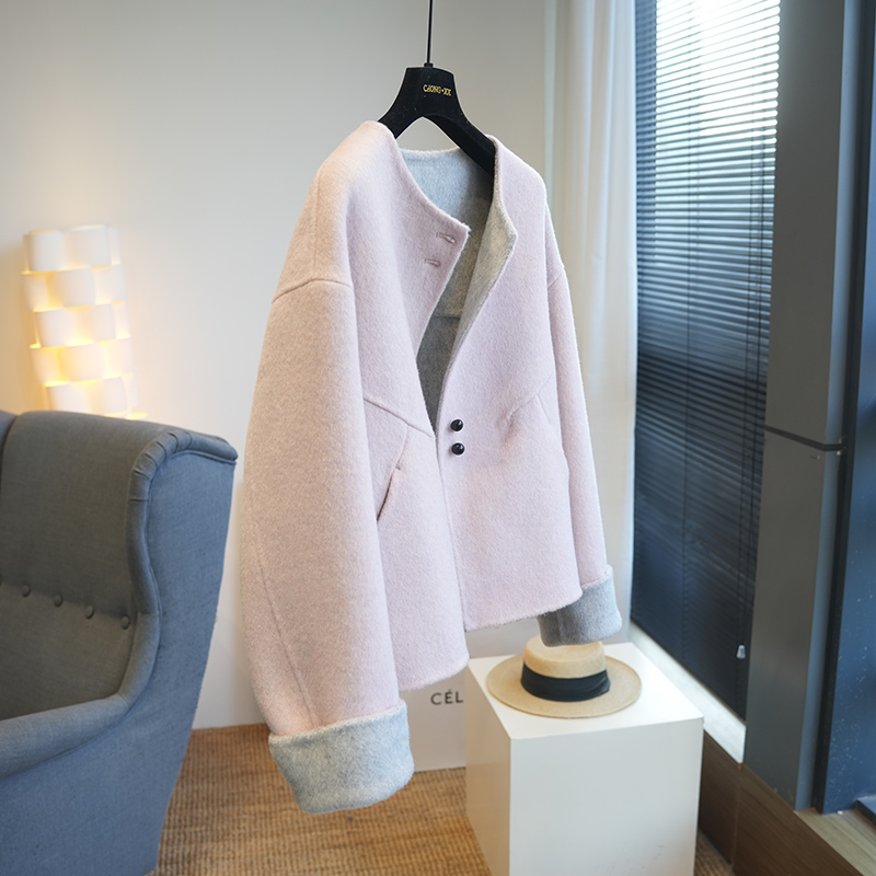 虫小小绵羊毛圆领撞色短款大衣