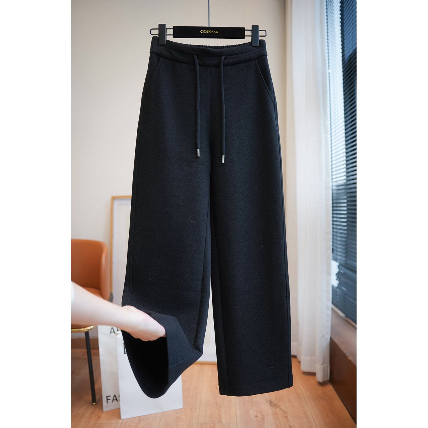 虫小小松紧高腰直筒休闲毛呢裤