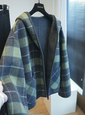虫小小 羊驼羊毛连帽格纹双面呢大衣女短毛呢外套小个子秋冬A76P
