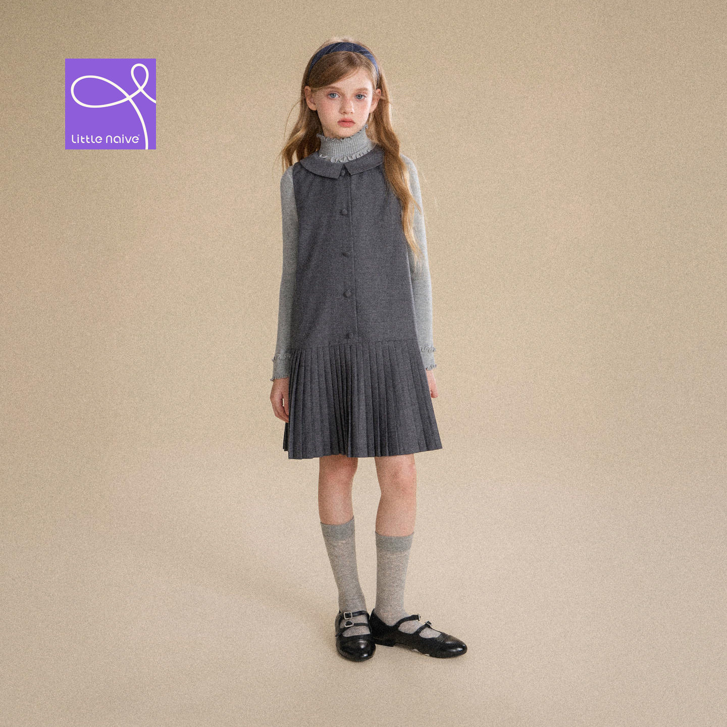 Little Naive女童学院风背心裙秋季新款百褶连衣裙儿童翻领长裙图片