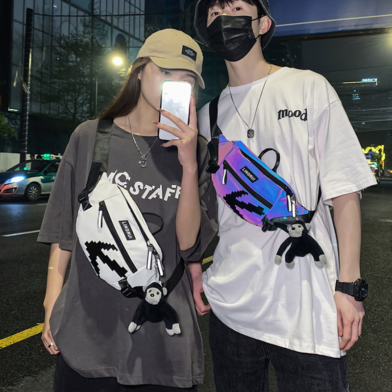 ins潮包斜挎包男士个性街头潮流单肩小背包休闲日系胸包轻便腰包