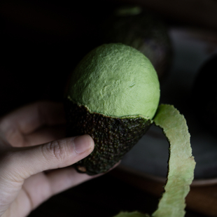 云边边|云南哈斯牛油果新鲜现摘非冷冻保存孟连特产应季鳄梨水果